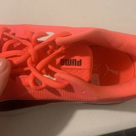 NIB - Women’s Pink Puma Twitch Runner - Picture 3 of 9